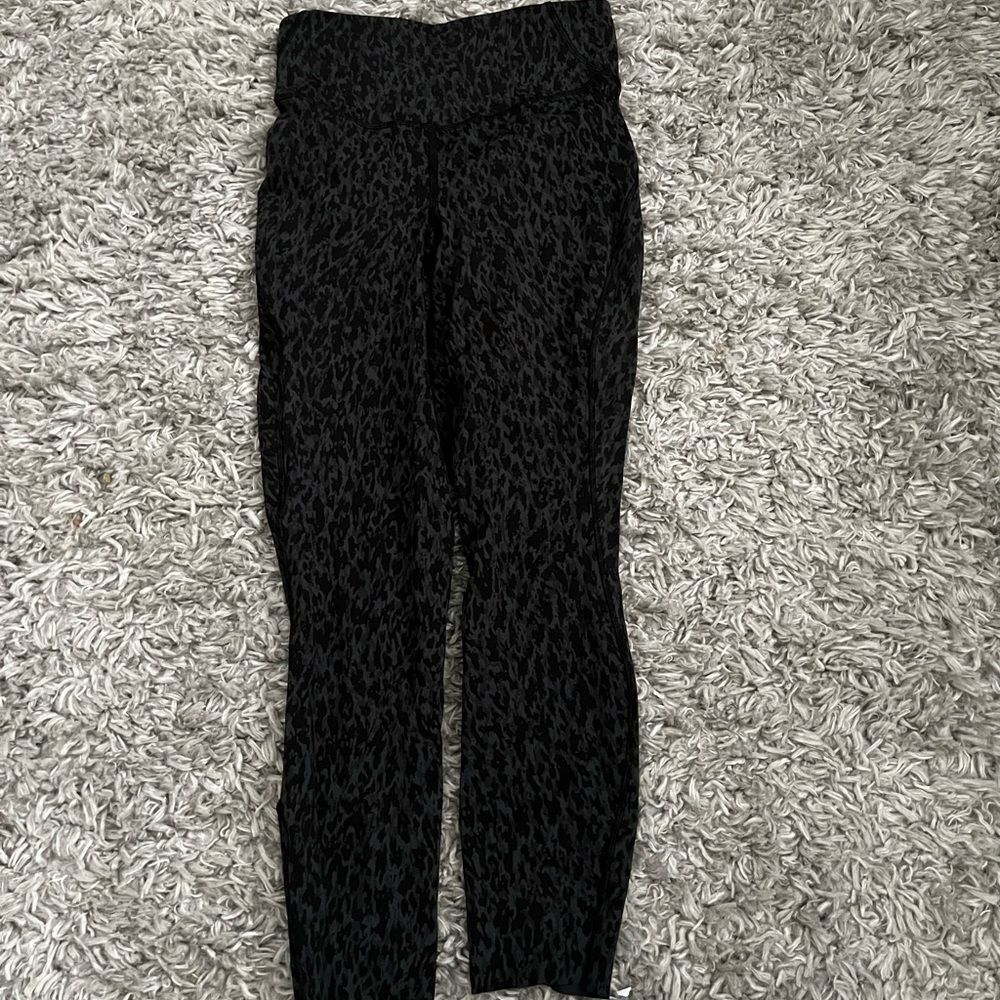 Lululemon base pace 25" formation camo leggings size 6